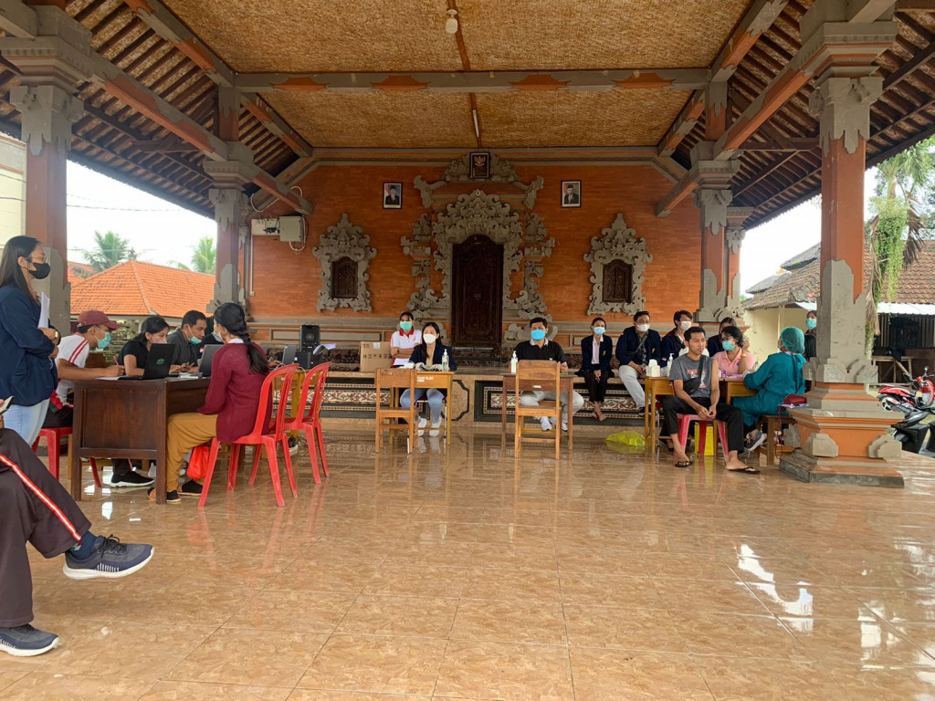 Pelayanan Vaksinasi Booster, Kepada Masyarakat Desa Petang di Br Petang Dalem